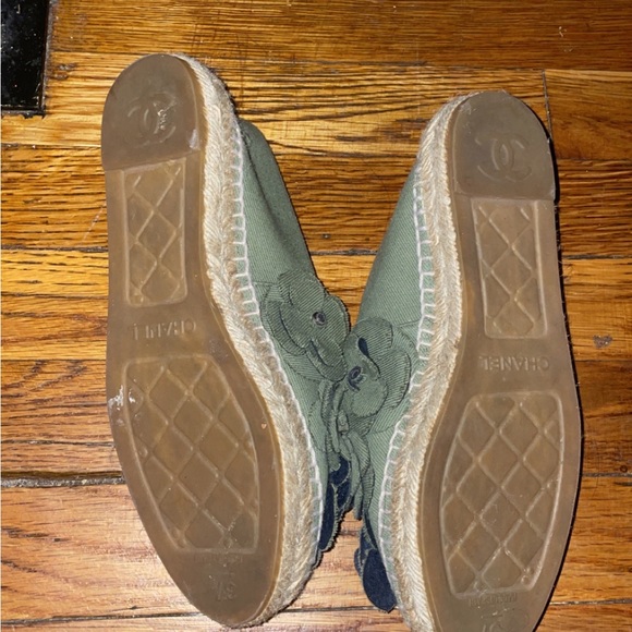 Chanel - Picture 4 of 4